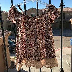 Off the shoulders blouse!